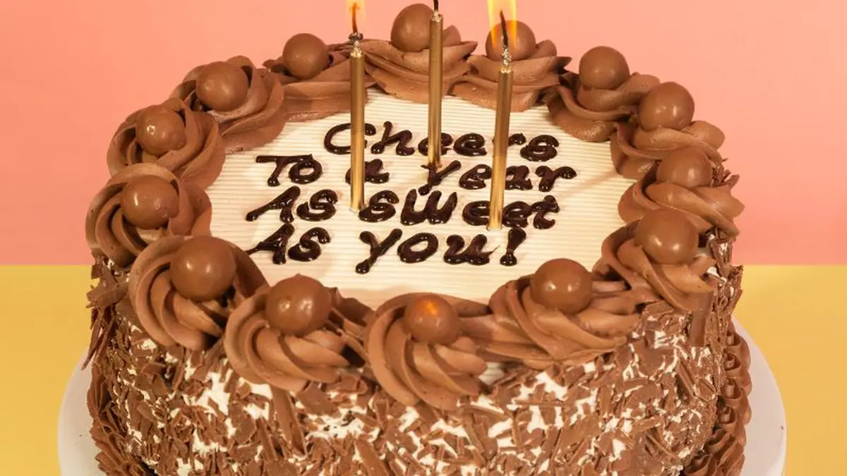 Cake Box – eggless cake shop in Poplar, London